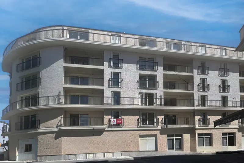 Schreinerei aus laminiertem Holz: Wohngebäude mit Apartments, Aubervilliers, Frankreich