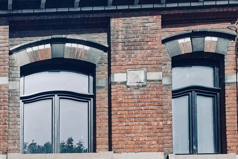 Schreinerei aus laminiertem Holz: Wohngebäude, Nanou, Frankreich