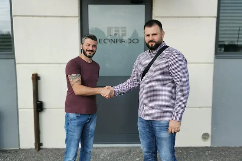 Schreinerei aus laminiertem Holz: Wohngebäude, Turin, Italien