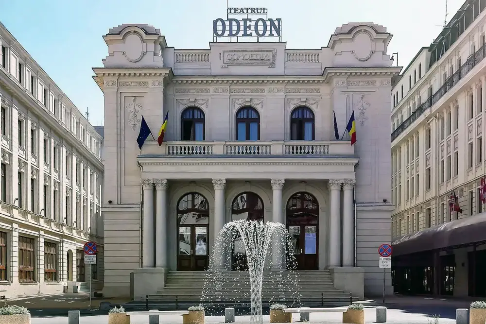 Schreinerei aus laminiertem Holz: Odeon Theater, Bukarest, Rumänien
