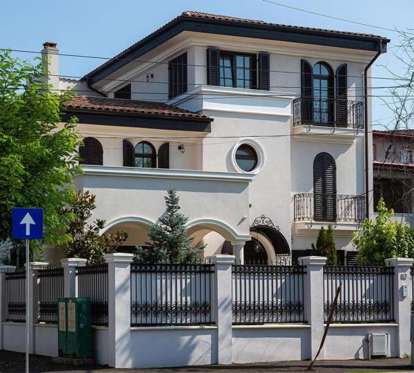 Tischlerei / Schreinerei aus laminiertem Holz, Eliad Haus, Innentür